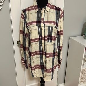 Full Tilt cream, navy, burgundy flannel.